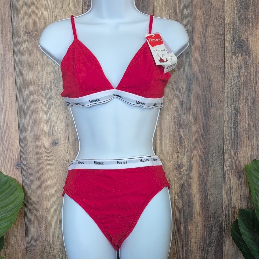 Hanes Originals Cool Comfort Flex Fit Red Bra and Cheeky Panty Set L   M299